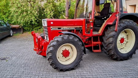 UNIVERSALE FRONTHYDRAULIK KAT 2 FÜR TRAKTOR 1500kg - ROT (RAL 3000)