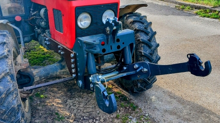 KOMPLETNÝ TROJBODOVÝ ZÁVES NA TRAKTOR UNIVERZÁLNY 2KAT PRE TRAKTOR 1500kg