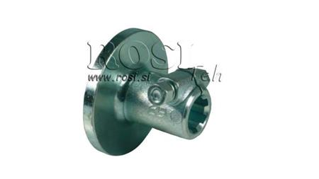 cardan attachment flange with pin