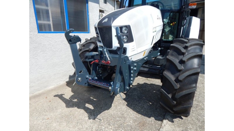 HIDRAULICA FRONTALĂ A TRACTORULUI 2KAT PENTRU TRACTOR 1500KG